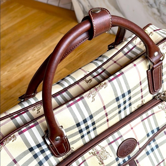 Vintage Burberry 48h Classic Haymarket Travel Duffel Bag with Wheels - Picture 7 of 17